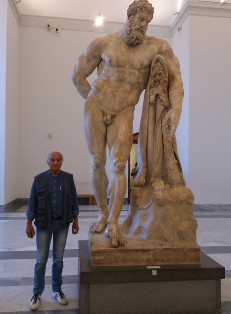 Napoli - Museo archeologico - Eracle riposante